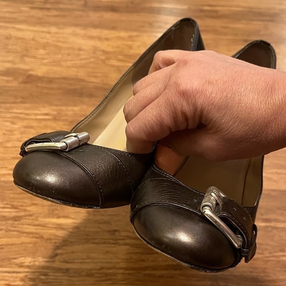 MICHAEL Michael Kors antique gold bronze leather wood stacked heels w/ buckle 8 - Picture 9 of 12